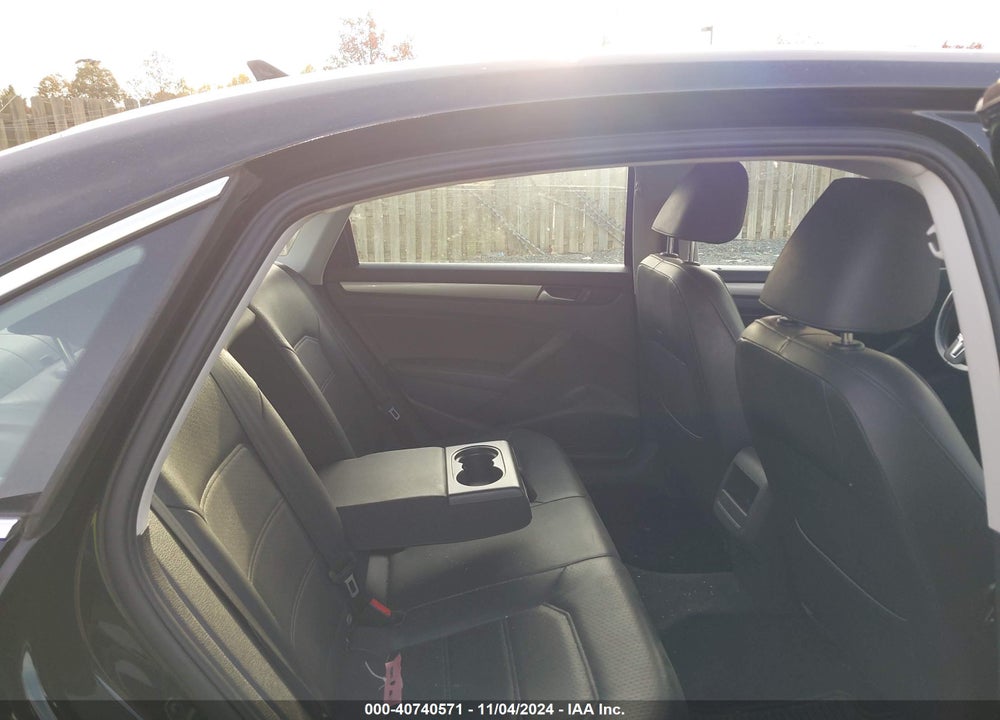 2015 VOLKSWAGEN PASSAT S VIN: 1VWAS7A37FC122794