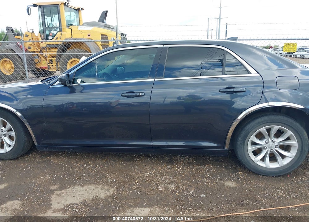 2016 CHRYSLER 300 LIMITED VIN: 2C3CCAAG7GH252330