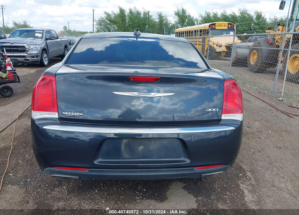2016 CHRYSLER 300 LIMITED VIN: 2C3CCAAG7GH252330