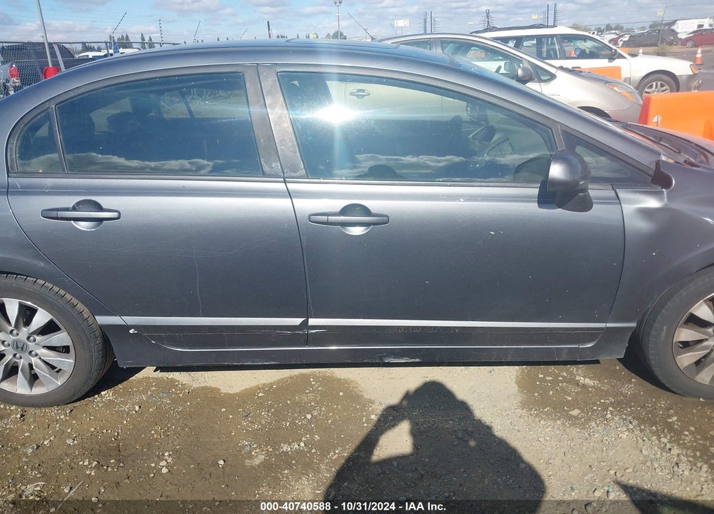 2010 HONDA CIVIC EX-L VIN: 19XFA1F90AE000320
