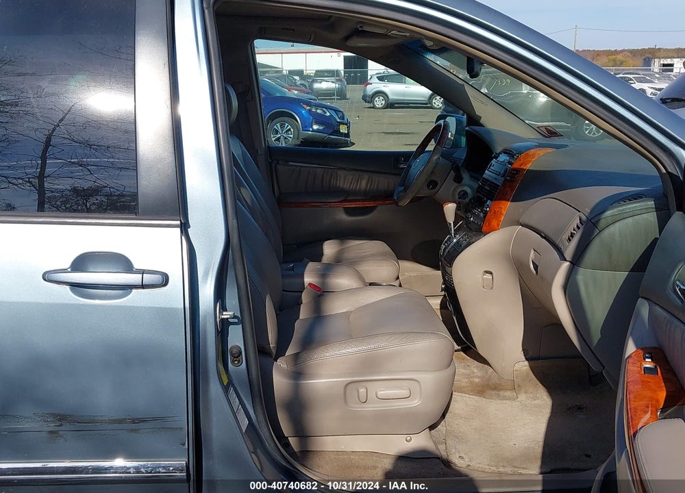 2006 TOYOTA SIENNA XLE LIMITED VIN: 5TDBA22C26S057637