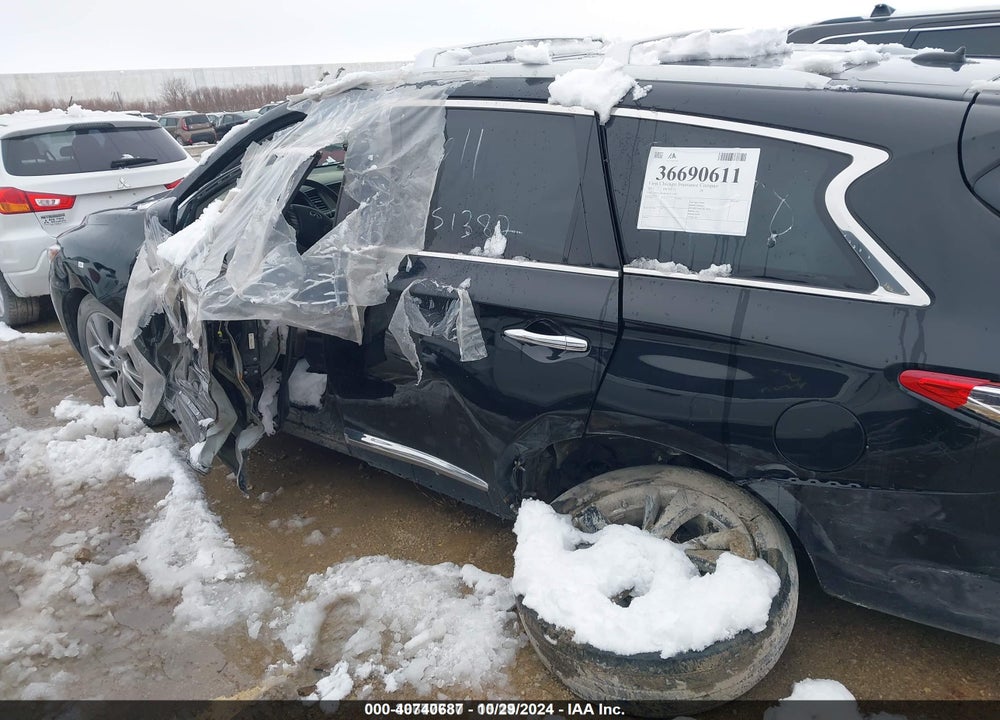 2013 INFINITI JX35 VIN: 5N1AL0MM5DC351382