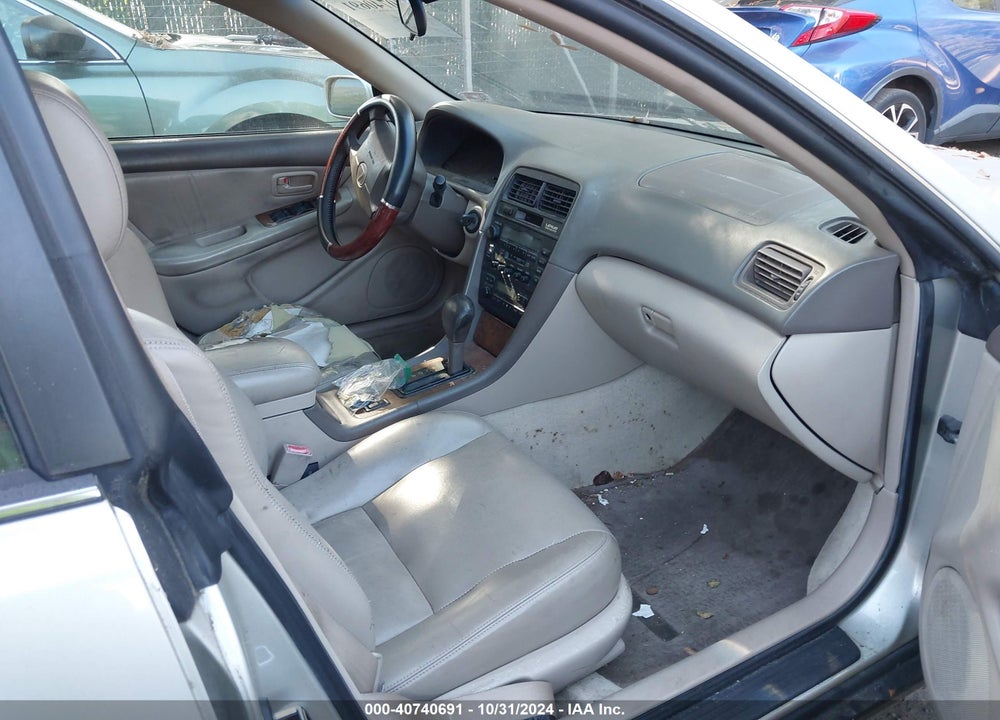 1999 LEXUS ES 300 VIN: JT8BF28G3X0213263