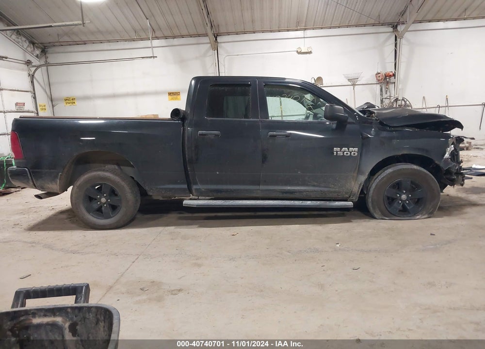 2018 RAM 1500 EXPRESS 4X4 6'4 BOX VIN: 1C6RR7FGXJS111873