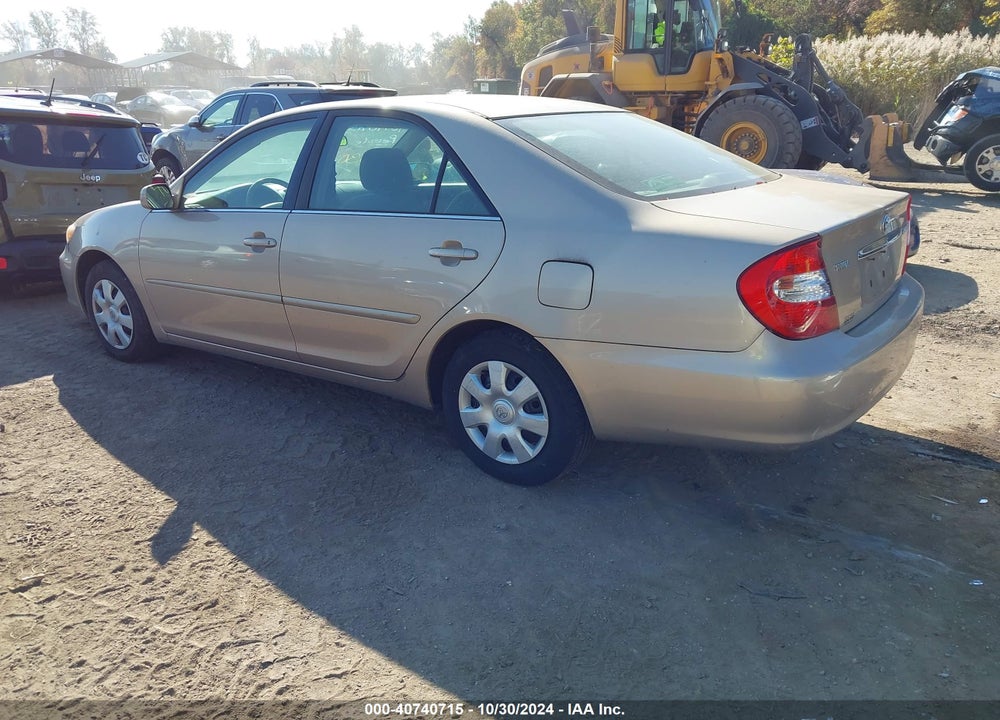 2002 TOYOTA CAMRY LE VIN: 4T1BE32K82U027948