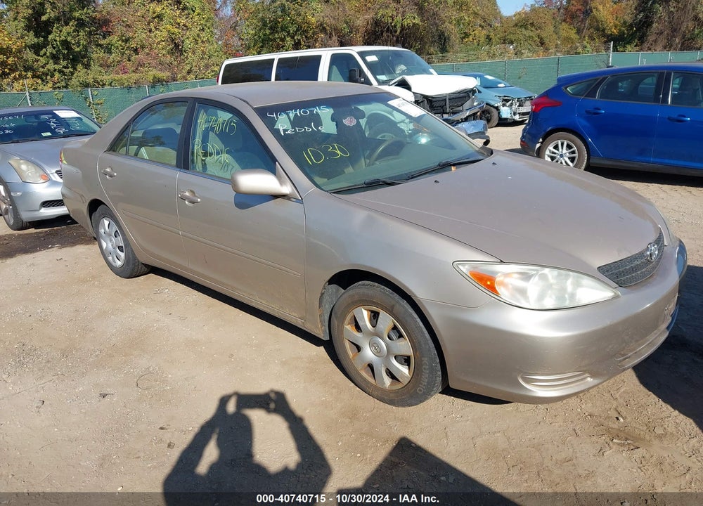 2002 TOYOTA CAMRY LE VIN: 4T1BE32K82U027948
