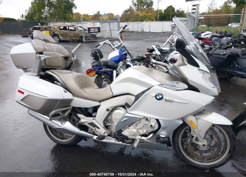 2014 BMW K1600 GTL VIN: WB1061305EZZ27818