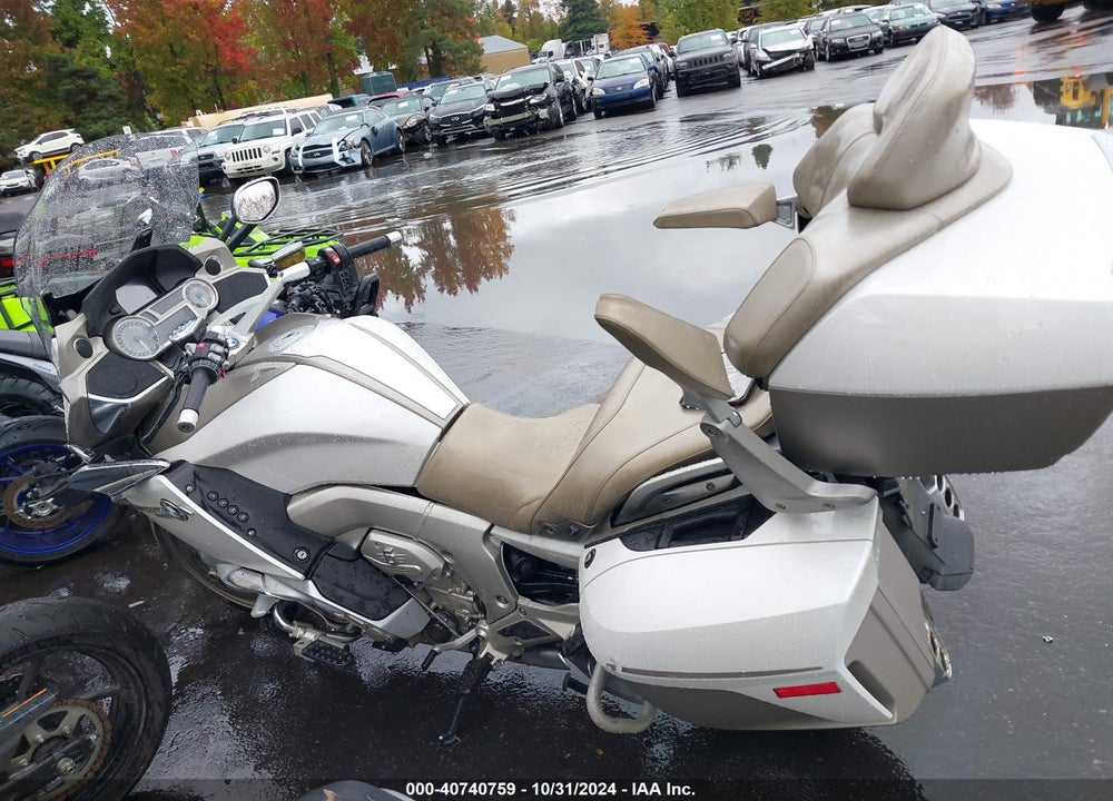 2014 BMW K1600 GTL VIN: WB1061305EZZ27818