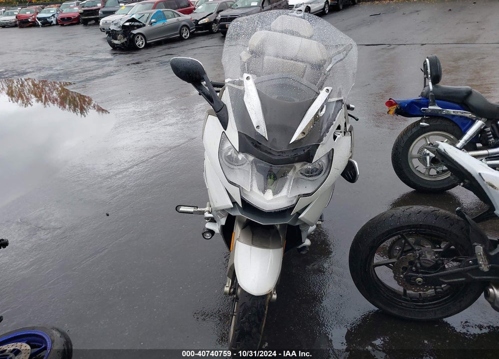 2014 BMW K1600 GTL VIN: WB1061305EZZ27818