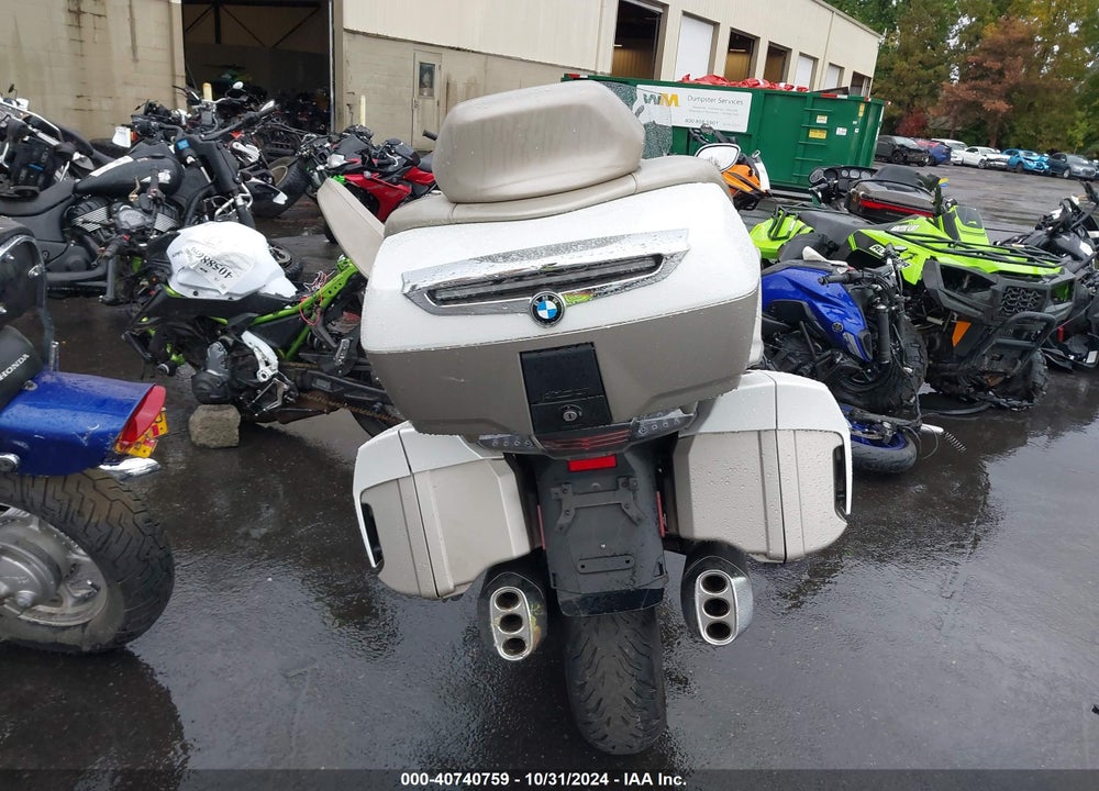 2014 BMW K1600 GTL VIN: WB1061305EZZ27818
