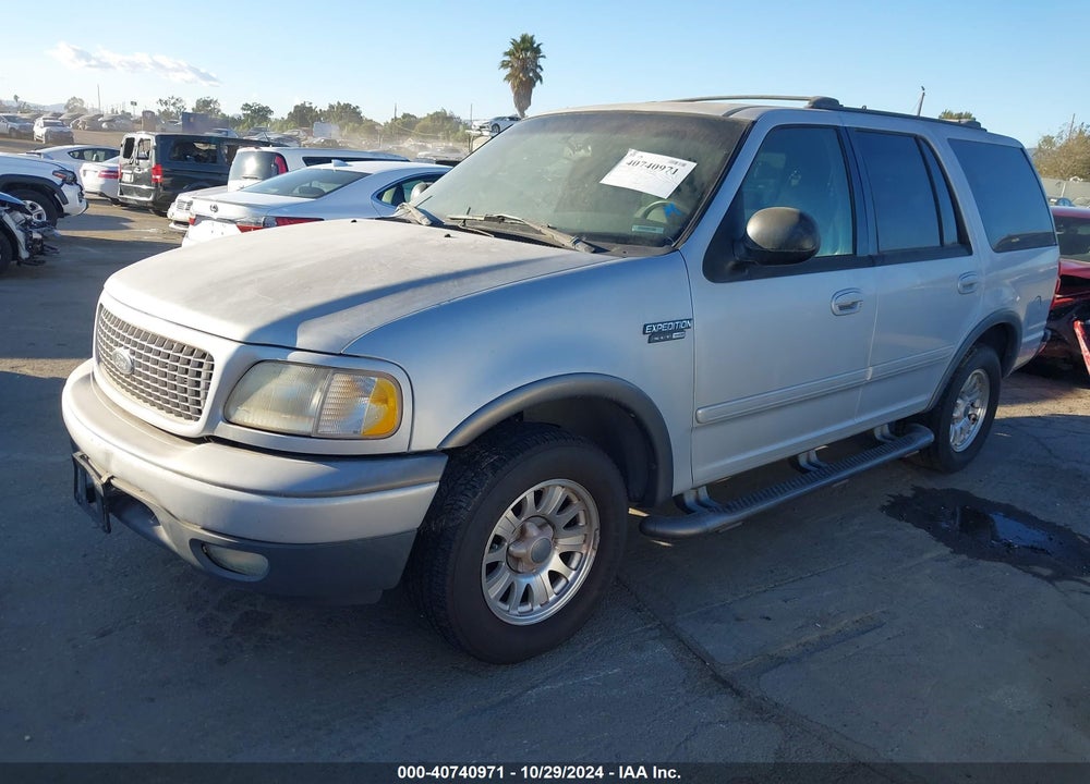 2001 FORD EXPEDITION XLT VIN: 1FMEU15W01LB43054