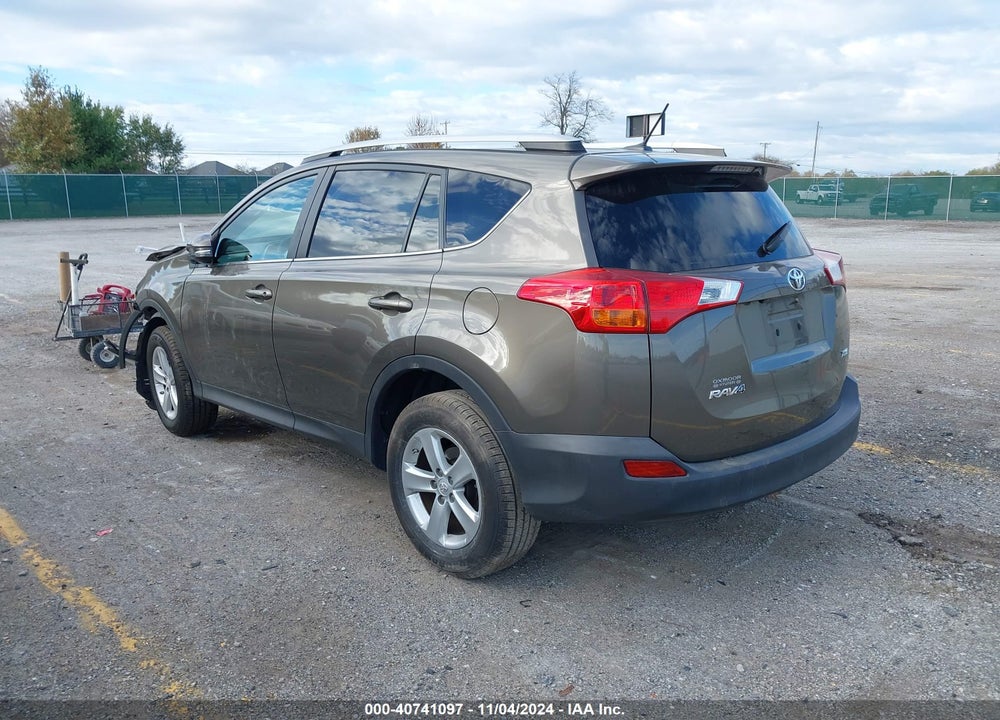 2014 TOYOTA RAV4 XLE VIN: 2T3WFREV7EW128174
