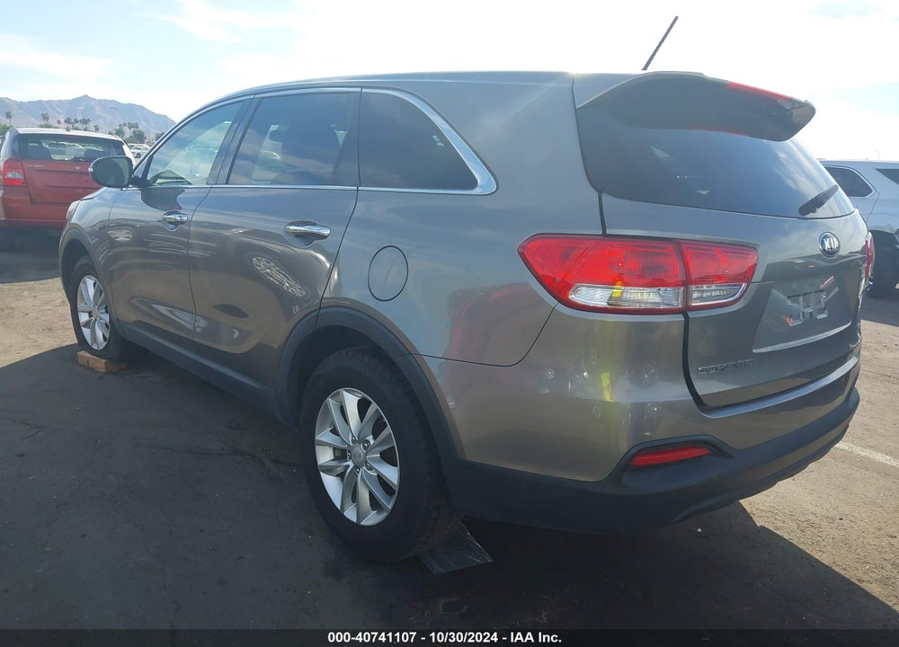 2016 KIA SORENTO 2.4L L VIN: 5XYPG4A31GG086787