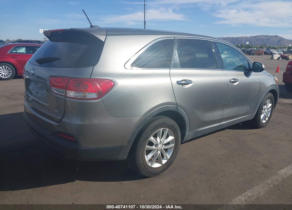 2016 KIA SORENTO 2.4L L VIN: 5XYPG4A31GG086787