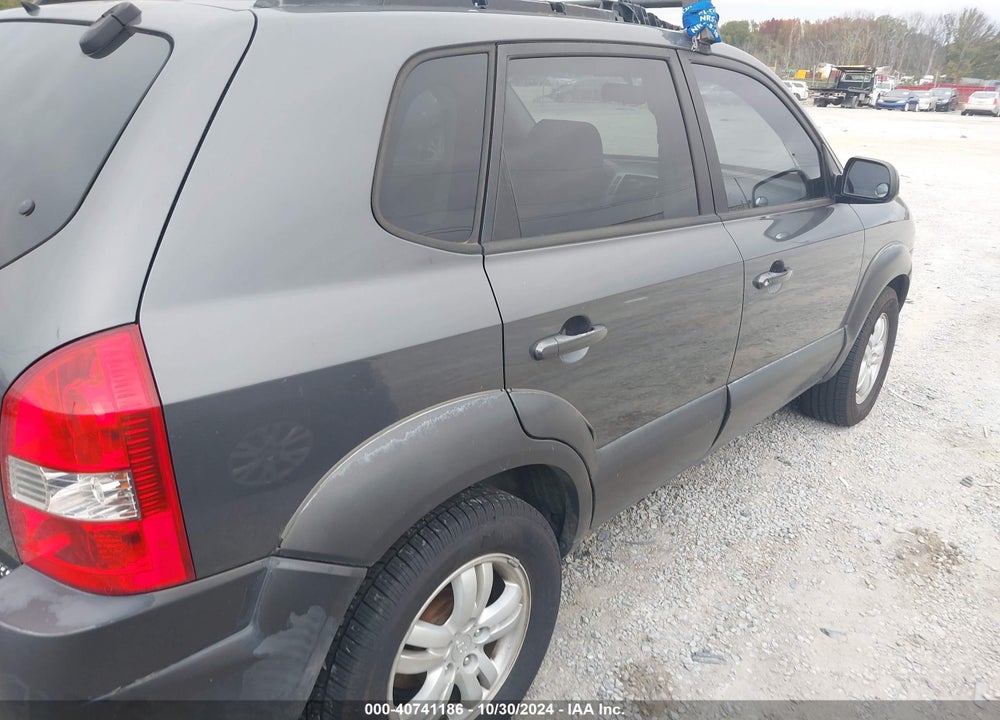 2007 HYUNDAI TUCSON LIMITED/SE VIN: KM8JN72D77U564712