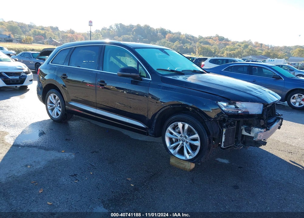2017 AUDI Q7 3.0T PREMIUM VIN: WA1LAAF7XHD006567