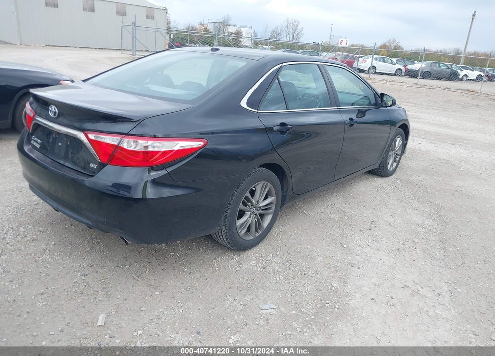 2017 TOYOTA CAMRY SE VIN: 4T1BF1FK5HU722232