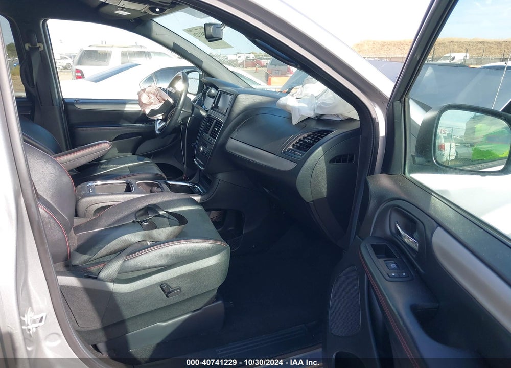 2018 DODGE GRAND CARAVAN GT VIN: 2C4RDGEG0JR165872