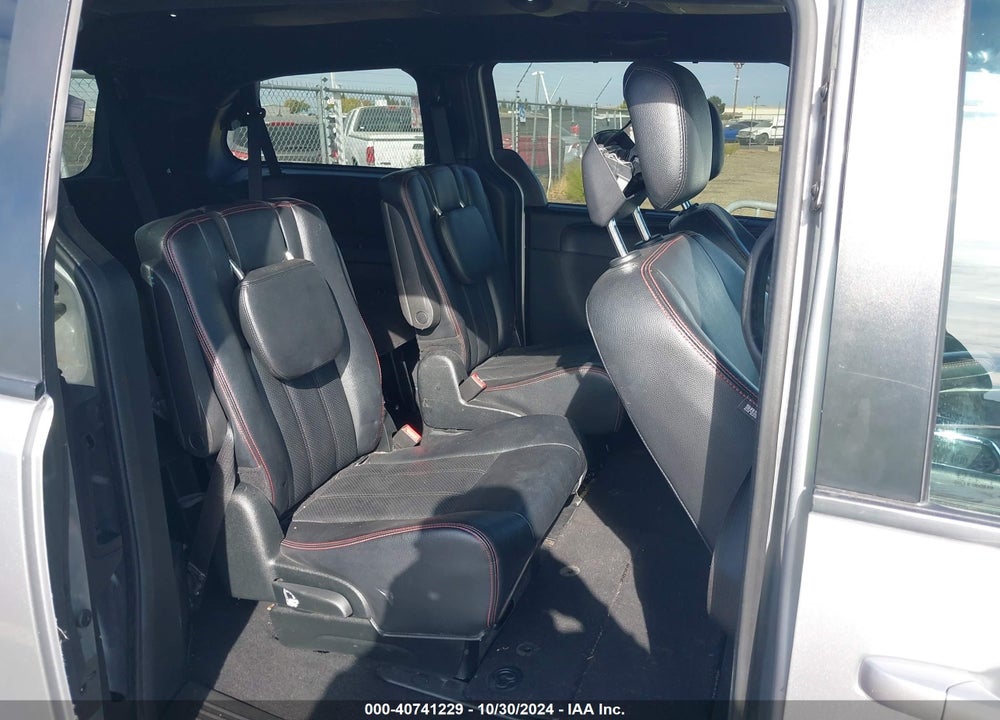 2018 DODGE GRAND CARAVAN GT VIN: 2C4RDGEG0JR165872