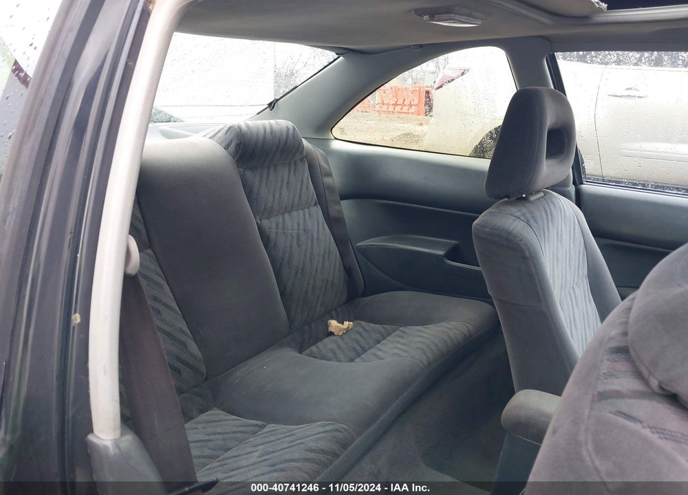 2000 HONDA CIVIC SI VIN: 1HGEM1157YL050237