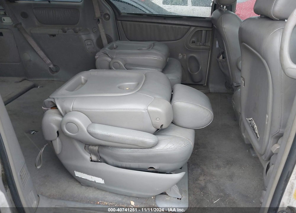2004 TOYOTA SIENNA XLE LIMITED VIN: 5TDZA22C04S184687