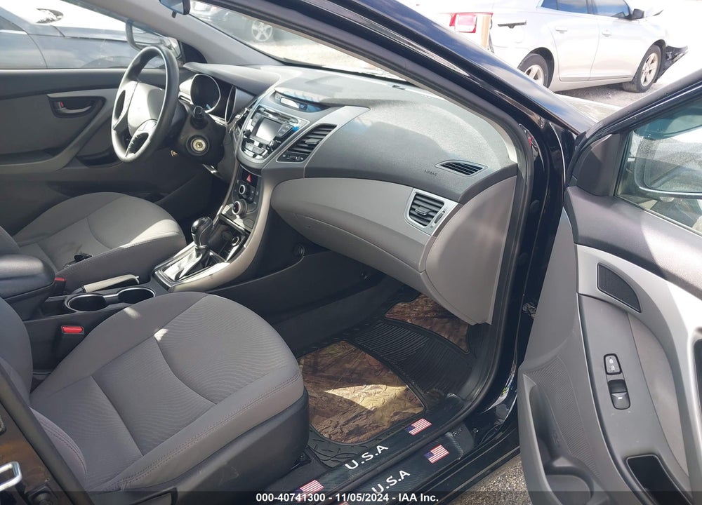 2016 HYUNDAI ELANTRA SE VIN: 5NPDH4AE7GH775453