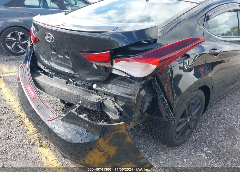 2016 HYUNDAI ELANTRA SE VIN: 5NPDH4AE7GH775453