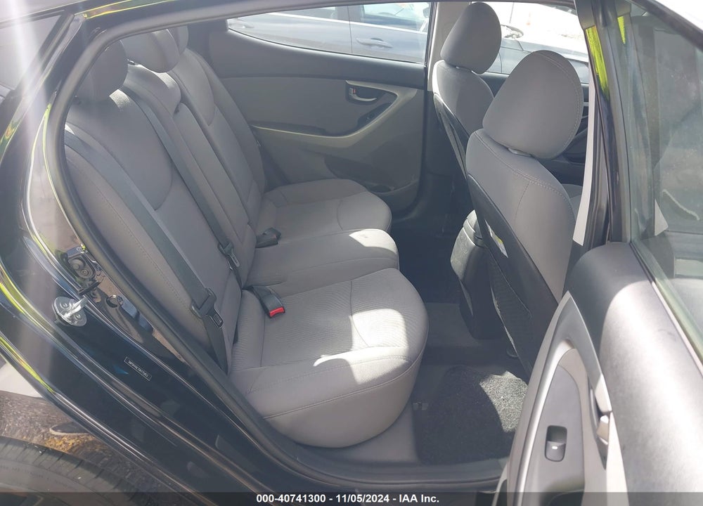 2016 HYUNDAI ELANTRA SE VIN: 5NPDH4AE7GH775453