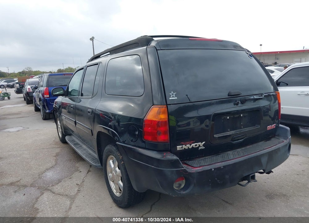 2005 GMC ENVOY XL SLE VIN: 1GKES16S056182712