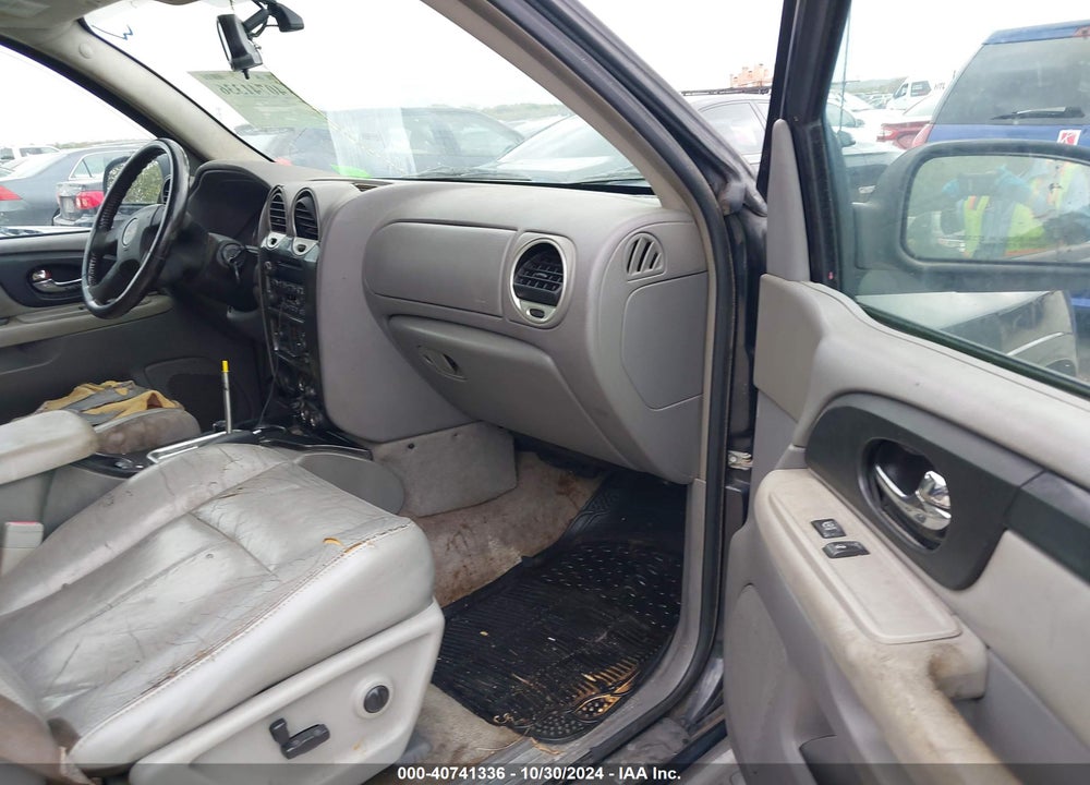 2005 GMC ENVOY XL SLE VIN: 1GKES16S056182712