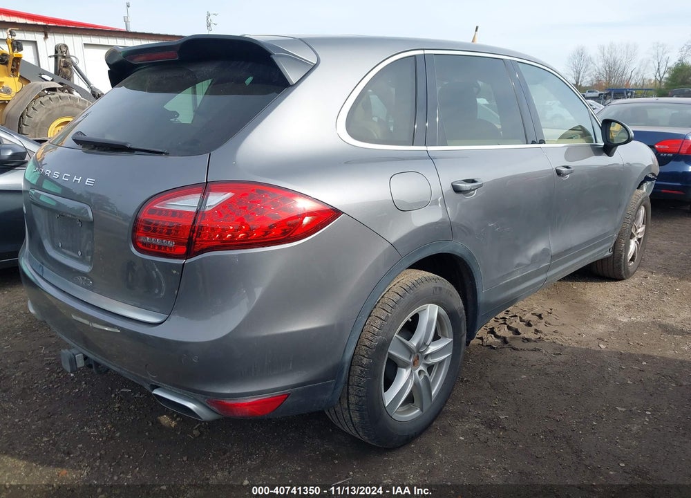 2014 PORSCHE CAYENNE DIESEL VIN: WP1AF2A25ELA32042