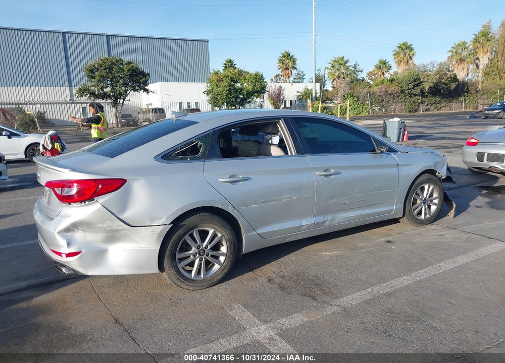 2016 HYUNDAI SONATA SE VIN: 5NPE24AF9GH384707