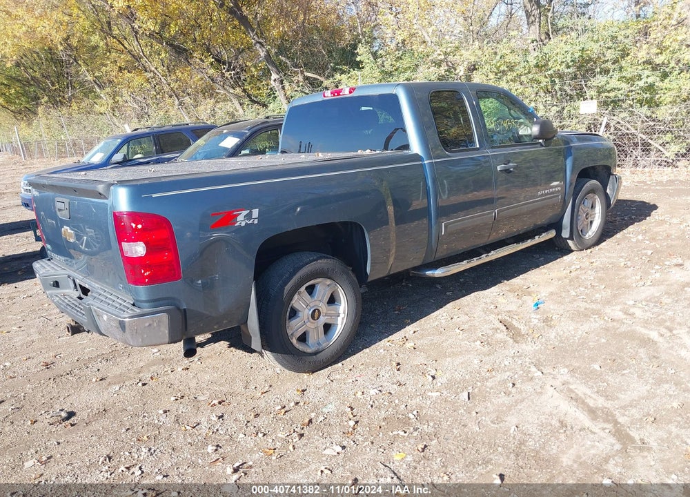 2011 CHEVROLET SILVERADO 1500 LT VIN: 1GCRKSE36BZ323628