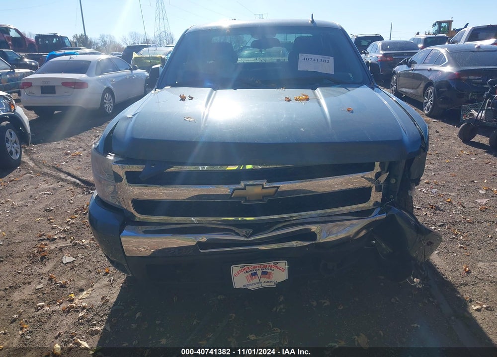 2011 CHEVROLET SILVERADO 1500 LT VIN: 1GCRKSE36BZ323628