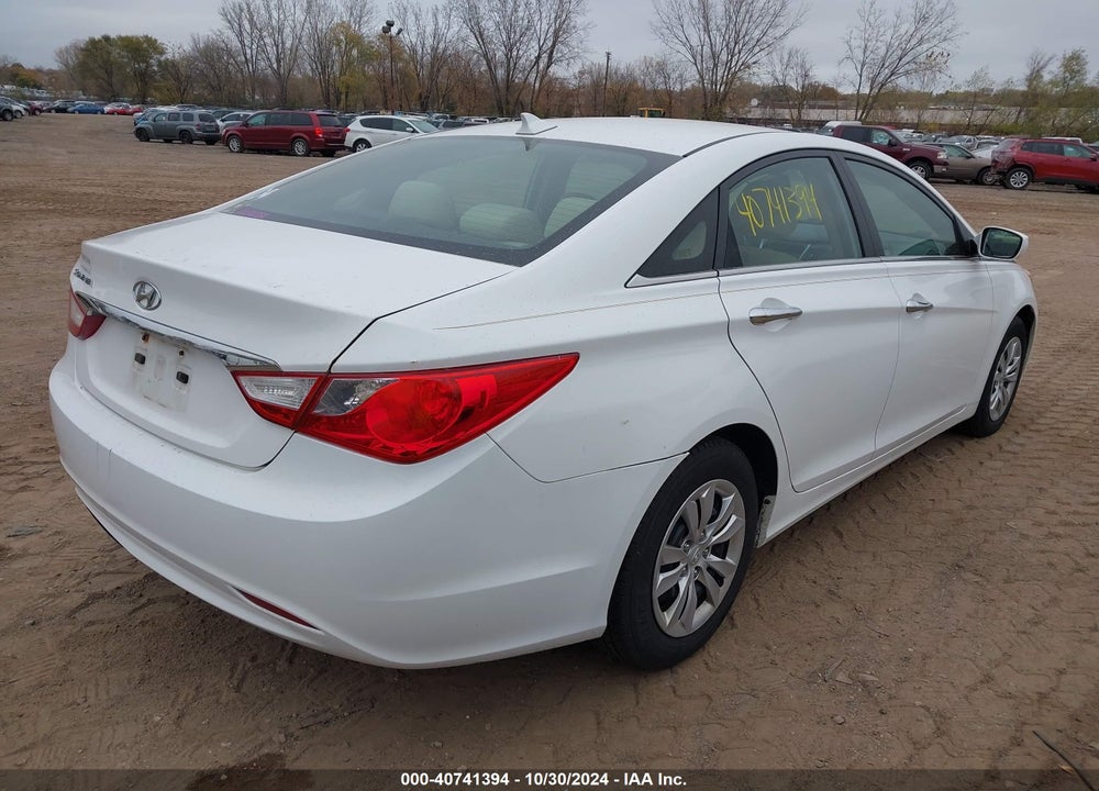 2013 HYUNDAI SONATA GLS VIN: 5NPEB4AC4DH540590