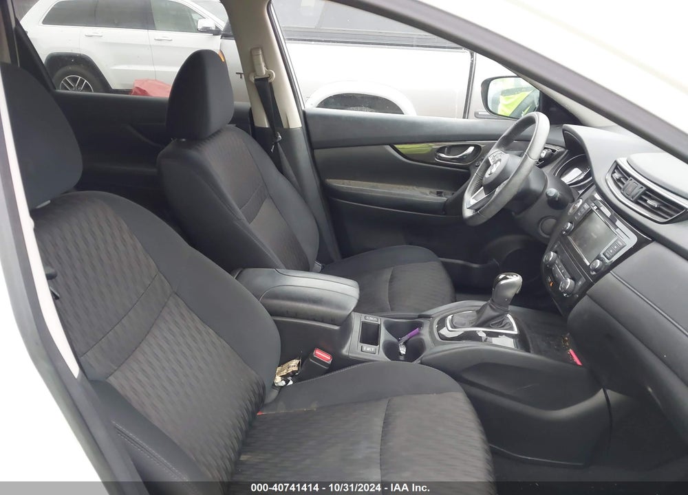 2019 NISSAN ROGUE SV VIN: 5N1AT2MV2KC746931