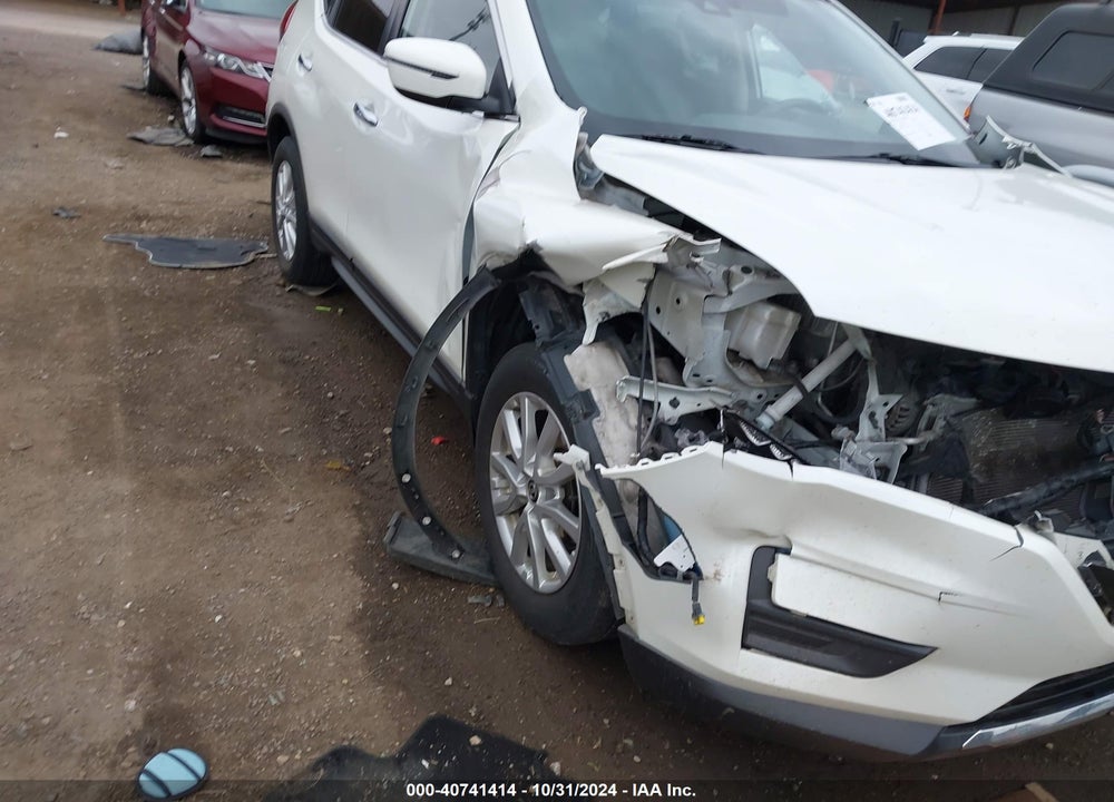 2019 NISSAN ROGUE SV VIN: 5N1AT2MV2KC746931