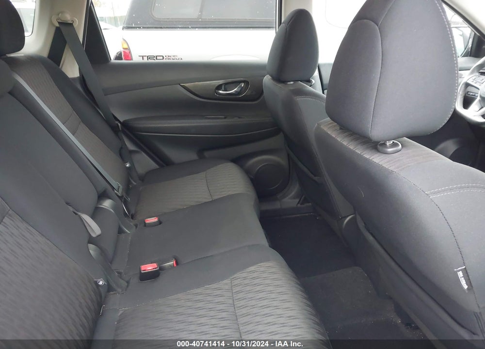 2019 NISSAN ROGUE SV VIN: 5N1AT2MV2KC746931