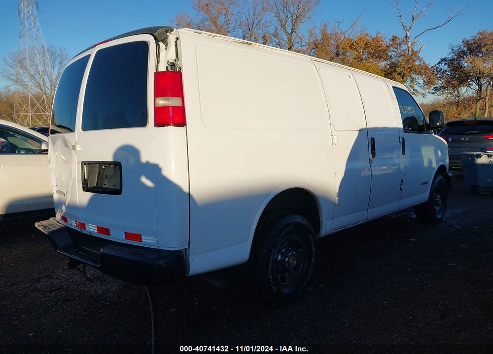 2006 CHEVROLET EXPRESS WORK VAN VIN: 1GCGG25V261181650