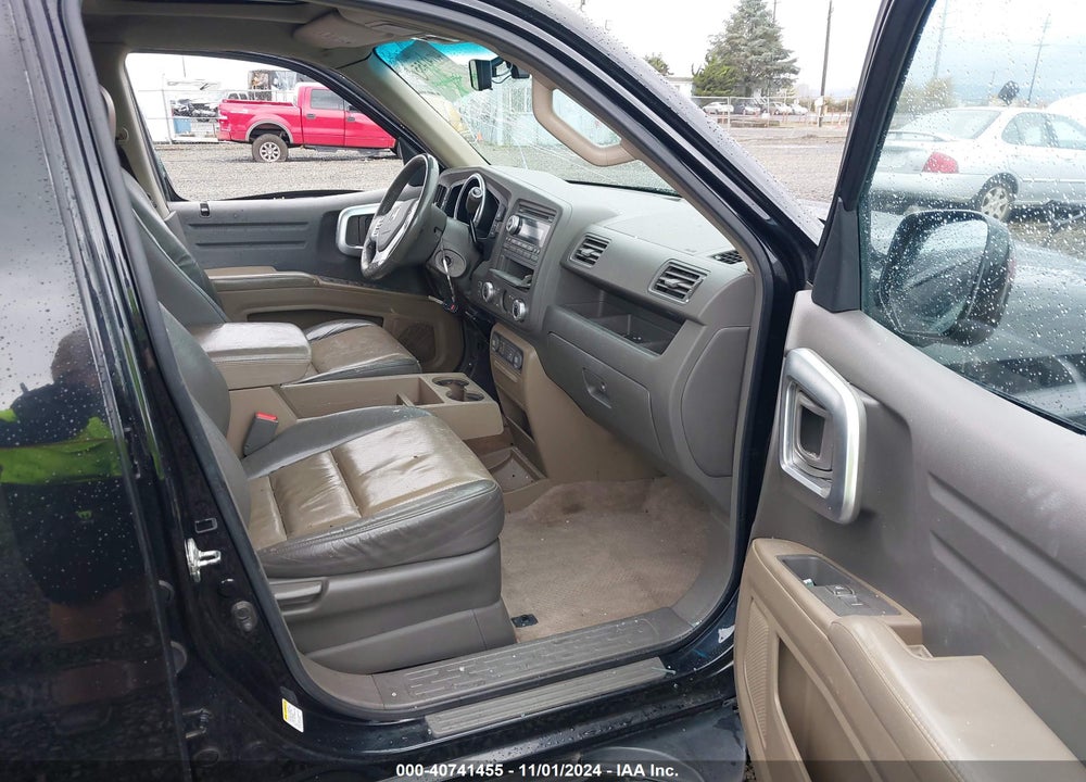 2006 HONDA RIDGELINE RTL VIN: 2HJYK16526H500229