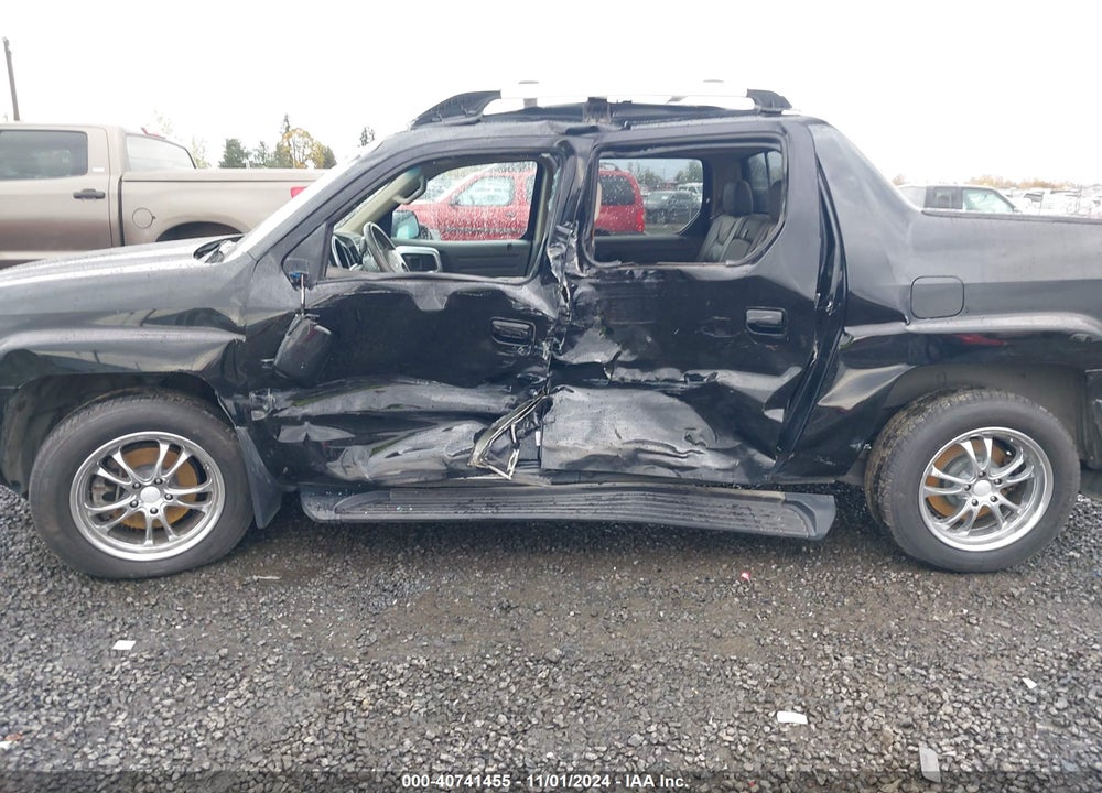 2006 HONDA RIDGELINE RTL VIN: 2HJYK16526H500229