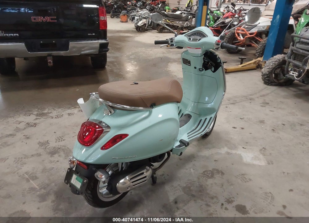 2022 VESPA PRIMAVERA/SPRINT 50 VIN: ZAPCA06B0N5105312