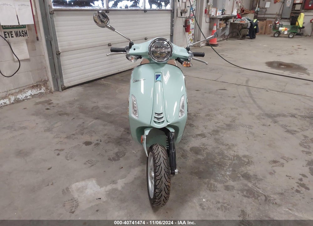 2022 VESPA PRIMAVERA/SPRINT 50 VIN: ZAPCA06B0N5105312