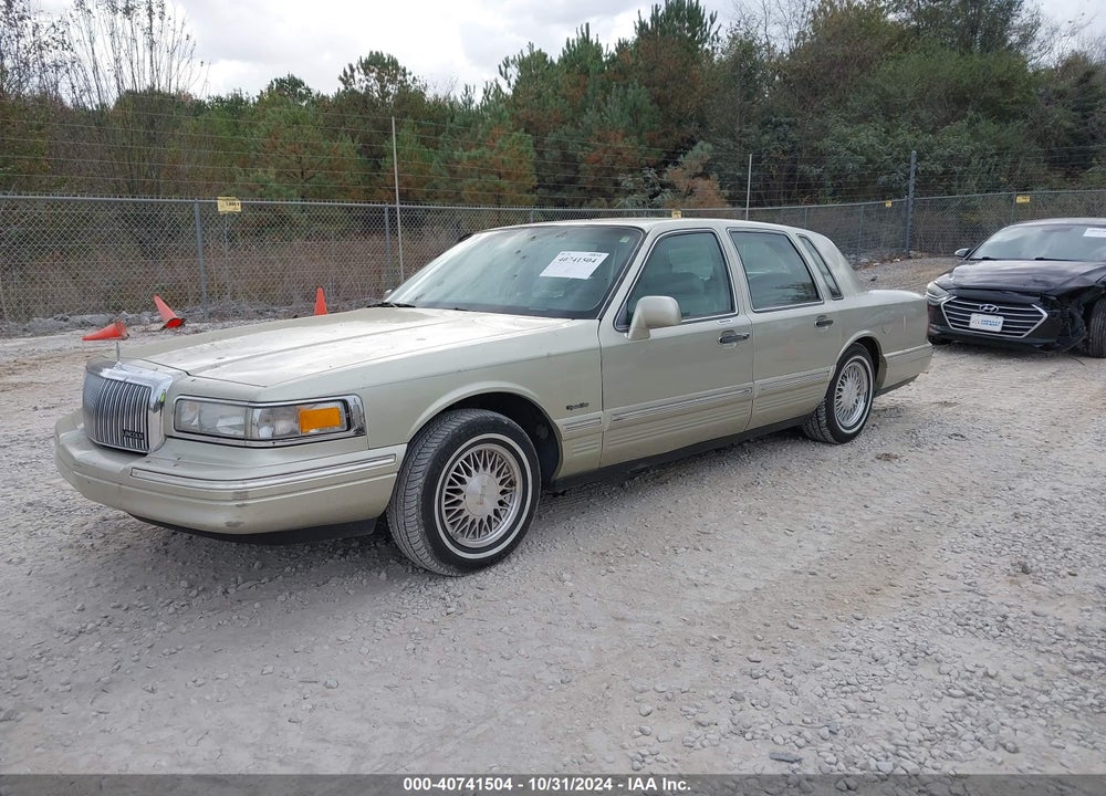 1997 LINCOLN TOWN CAR SIGNATURE VIN: 1LNLM82W3VY751034