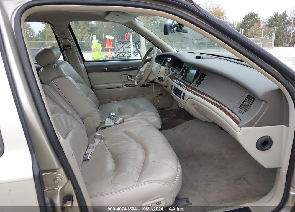 1997 LINCOLN TOWN CAR SIGNATURE VIN: 1LNLM82W3VY751034