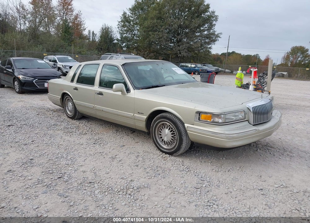 1997 LINCOLN TOWN CAR SIGNATURE VIN: 1LNLM82W3VY751034