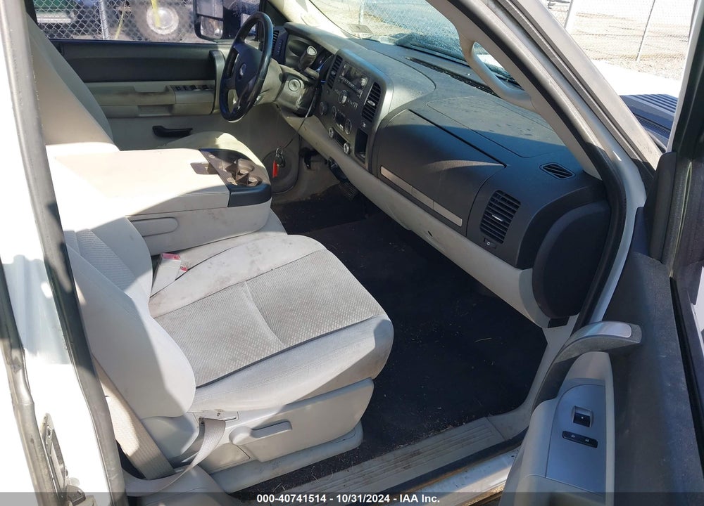 2008 CHEVROLET SILVERADO 2500HD VIN: 1GCHK29628E120302