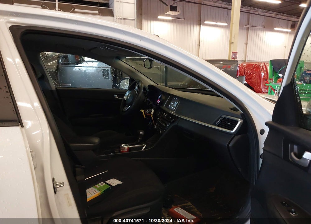2019 KIA OPTIMA LX/S VIN: 5XXGT4L30KG284119