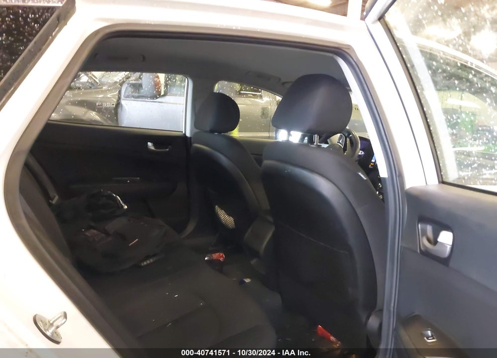 2019 KIA OPTIMA LX/S VIN: 5XXGT4L30KG284119