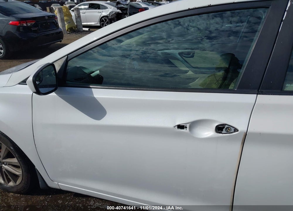 2016 HYUNDAI ELANTRA SE VIN: 5NPDH4AEXGH732676